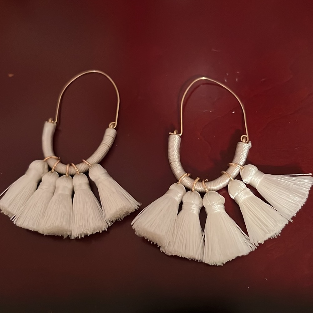 SUGARFIX by BaubleBar Women’s Fringe Tassel Bold Statement White Gold Earrings - Picture 3 of 7